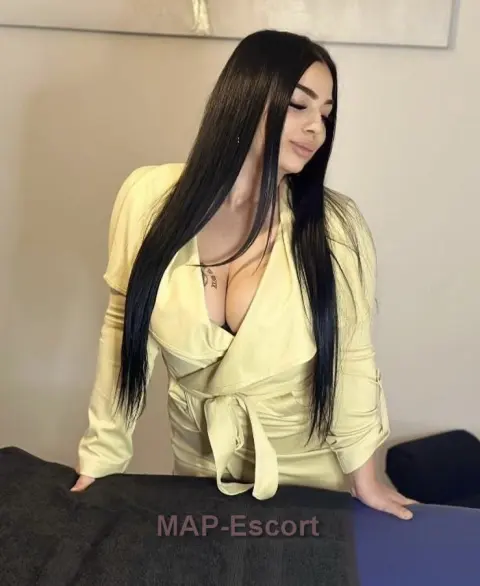 Erika, profile photo 2 of 3