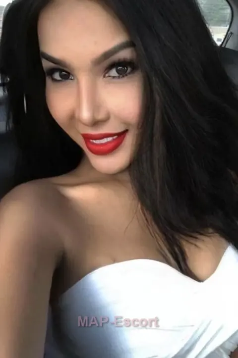 Tina Dasweet, profile photo 9 of 9