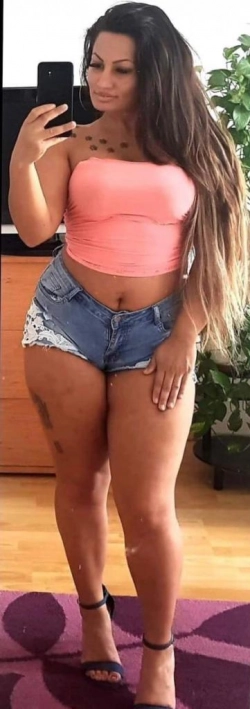 girl escort derby kendra