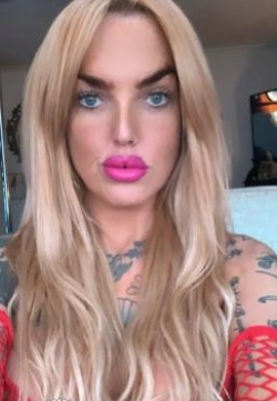 girl escort edinburgh miss maddison darling